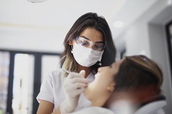 أهم وأرخص الدول لدراسة طب الأسنان في العالم