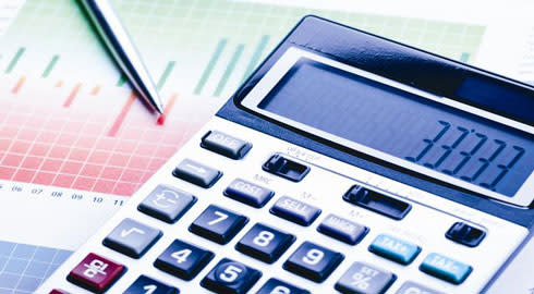 How to choose the right economics course for your career