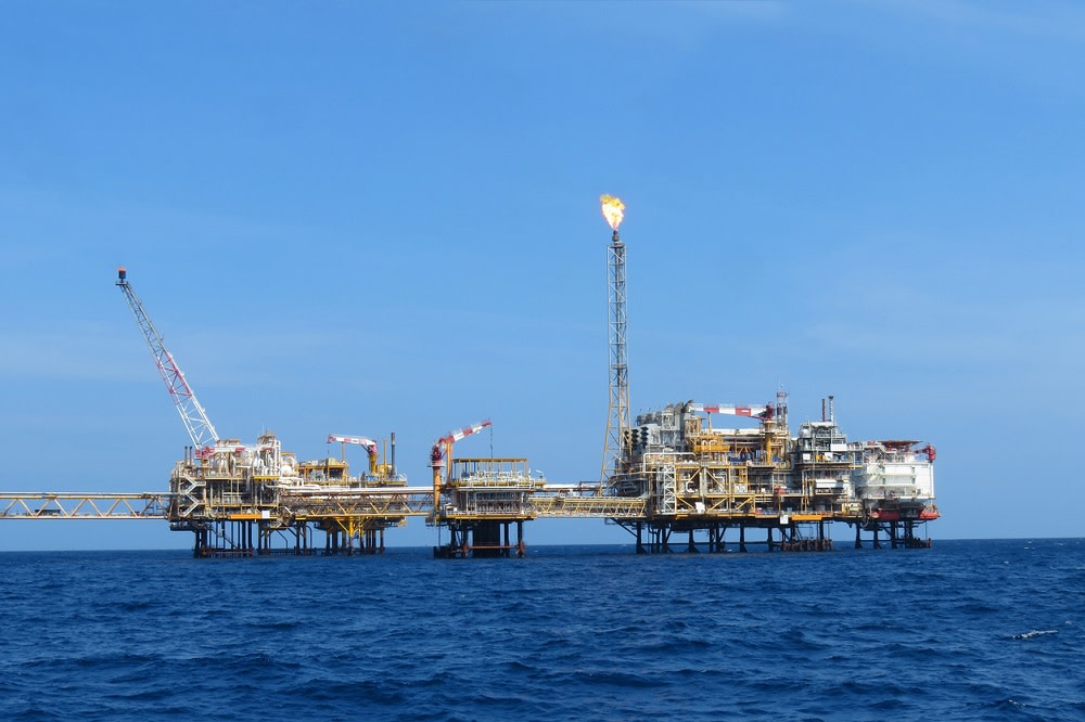 دليلك الشامل حول دراسة هندسة البترول