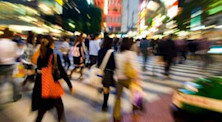Du học và mùa SALE