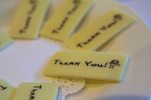 “Please” có nghĩ là “yes” và “thanks” có nghĩa là “no”