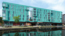 Queen Mary University of London: Uluslararası İlişkiler