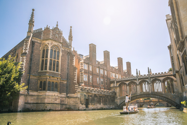 ม้วนเดียวจบ เรียนต่อ University Of Cambridge มหาลัยเก่าแก่ในอังกฤษ