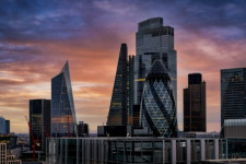 A view of the London skyline in the evening