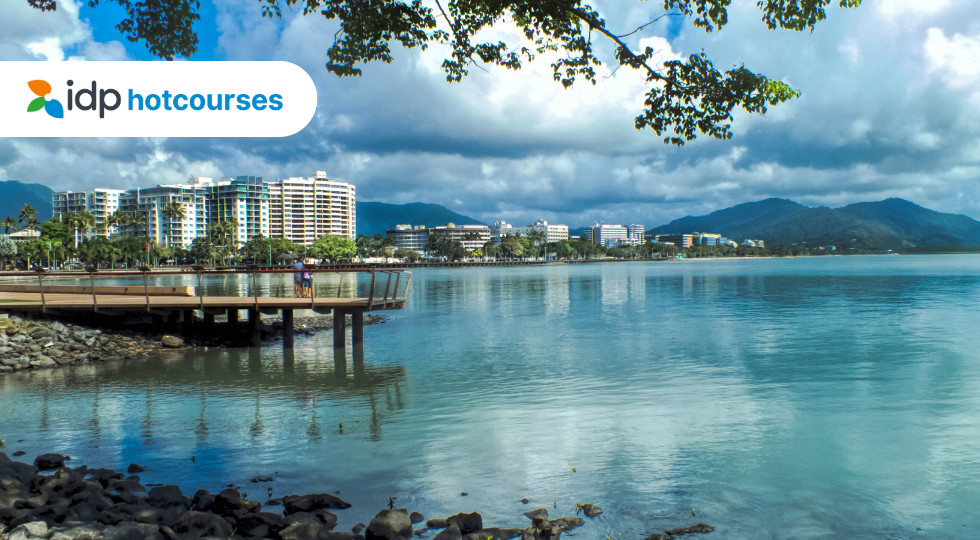 cairns city