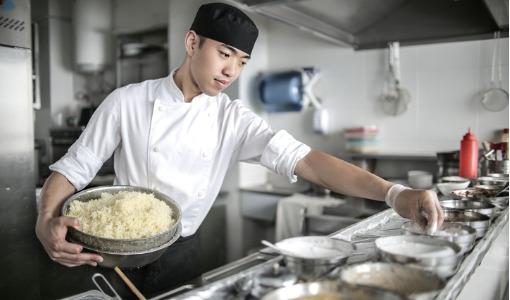 Ngành đầu bếp: Học gì, học ở đâu và cơ hội nghề nghiệp