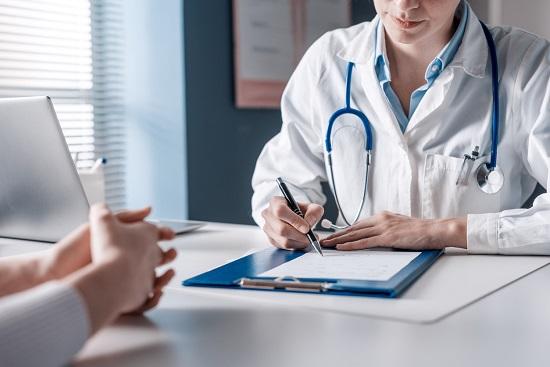 دراسة الطب العام في الخارج