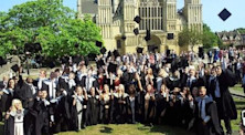 Ingin pengalaman kuliah yang menyenangkan? Kuliah di University of Kent!
