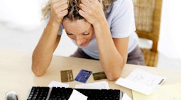 Top 5 money-mistakes that international students can avoid