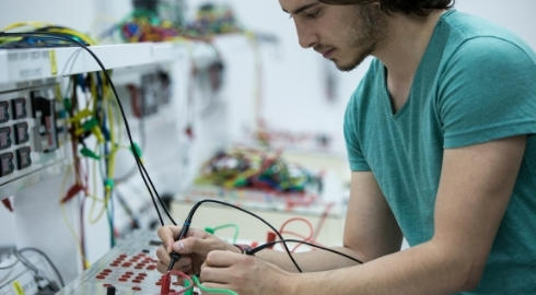 Ambiente Laboral y Programas Académicos.