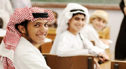 تقرير عن الطلاب السعوديين فى الخارج