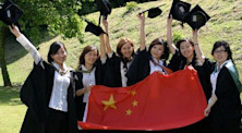 Gelar pendidikan tinggi dari universitas Cina meningkatkan prospek kerja mahasiswa internasional