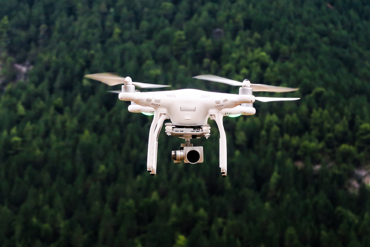 5 Raisons d'Utiliser un Drone pour vos Photos d'Entreprise en 2026