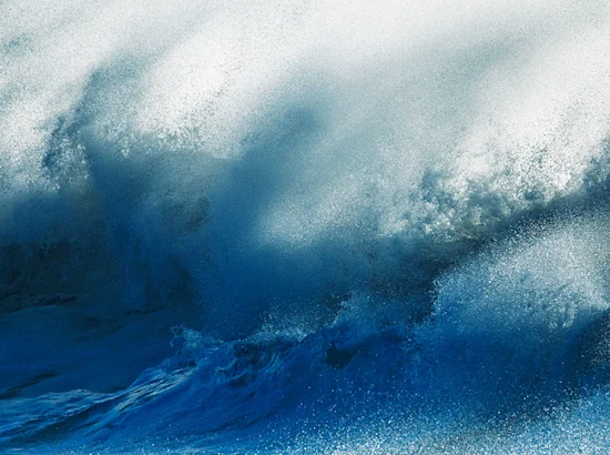 zoom in image of waves