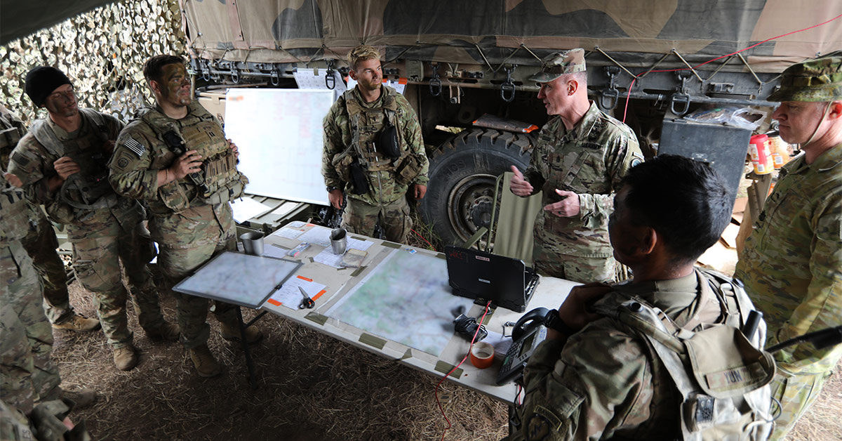 soldiers strategizing