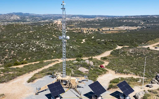 border towers