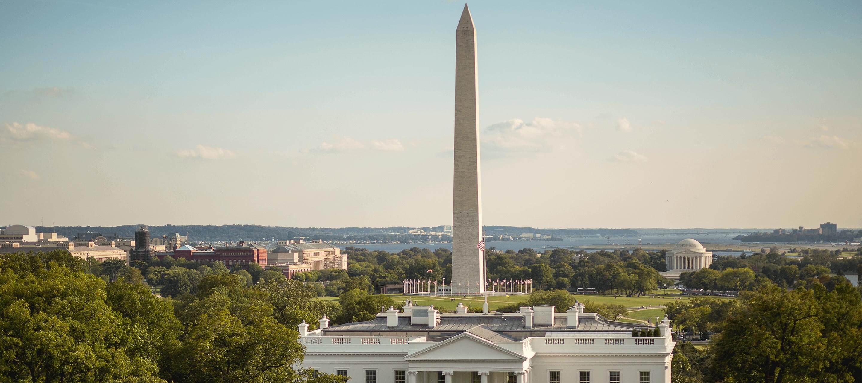 white house and national monument 