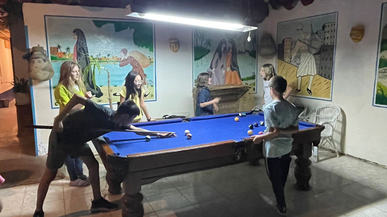 luxor thebes hotel pool table