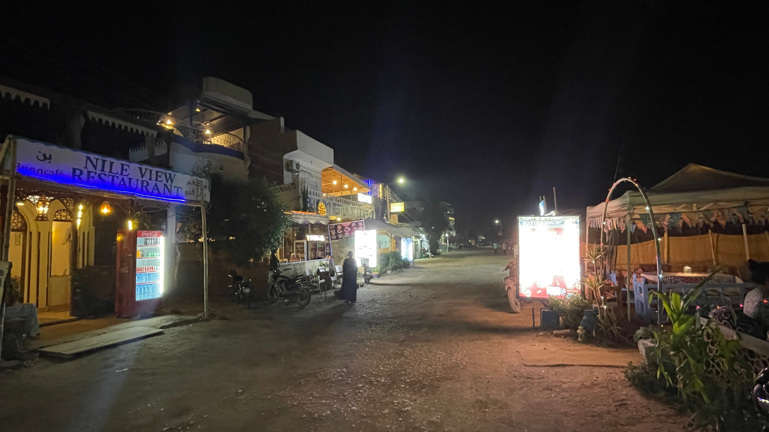 luxor night restaurant