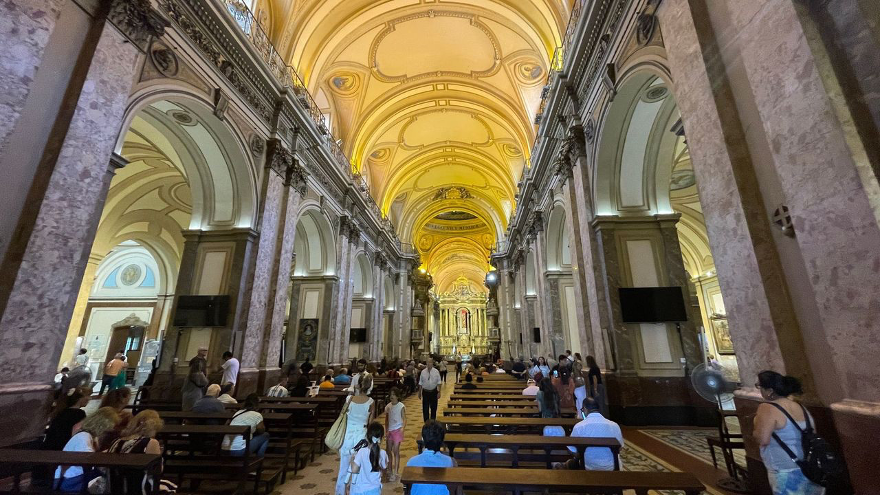BA cathedral interior