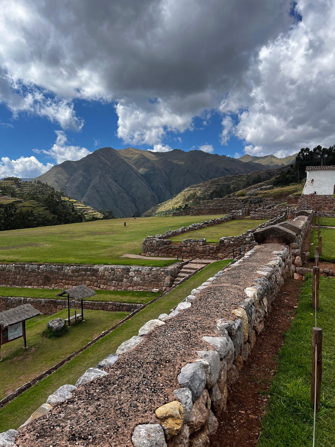 chinchero wall