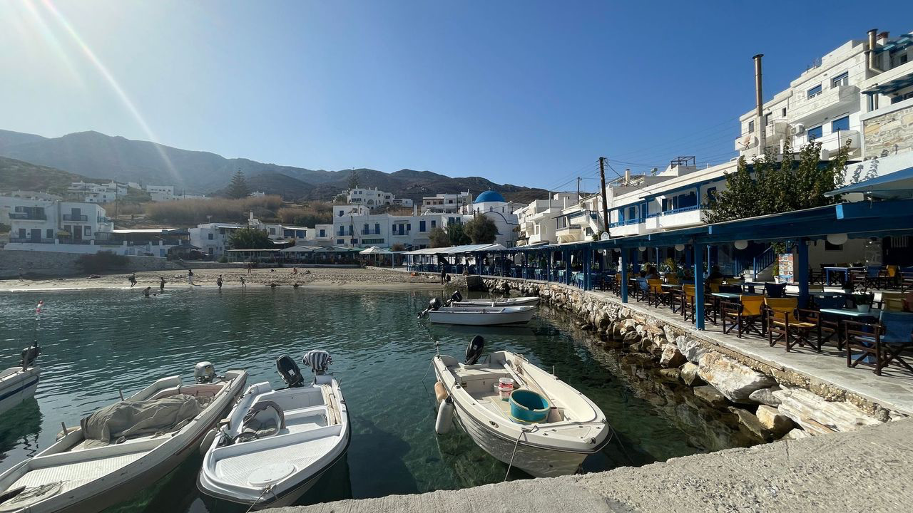 naxos fishing village pier