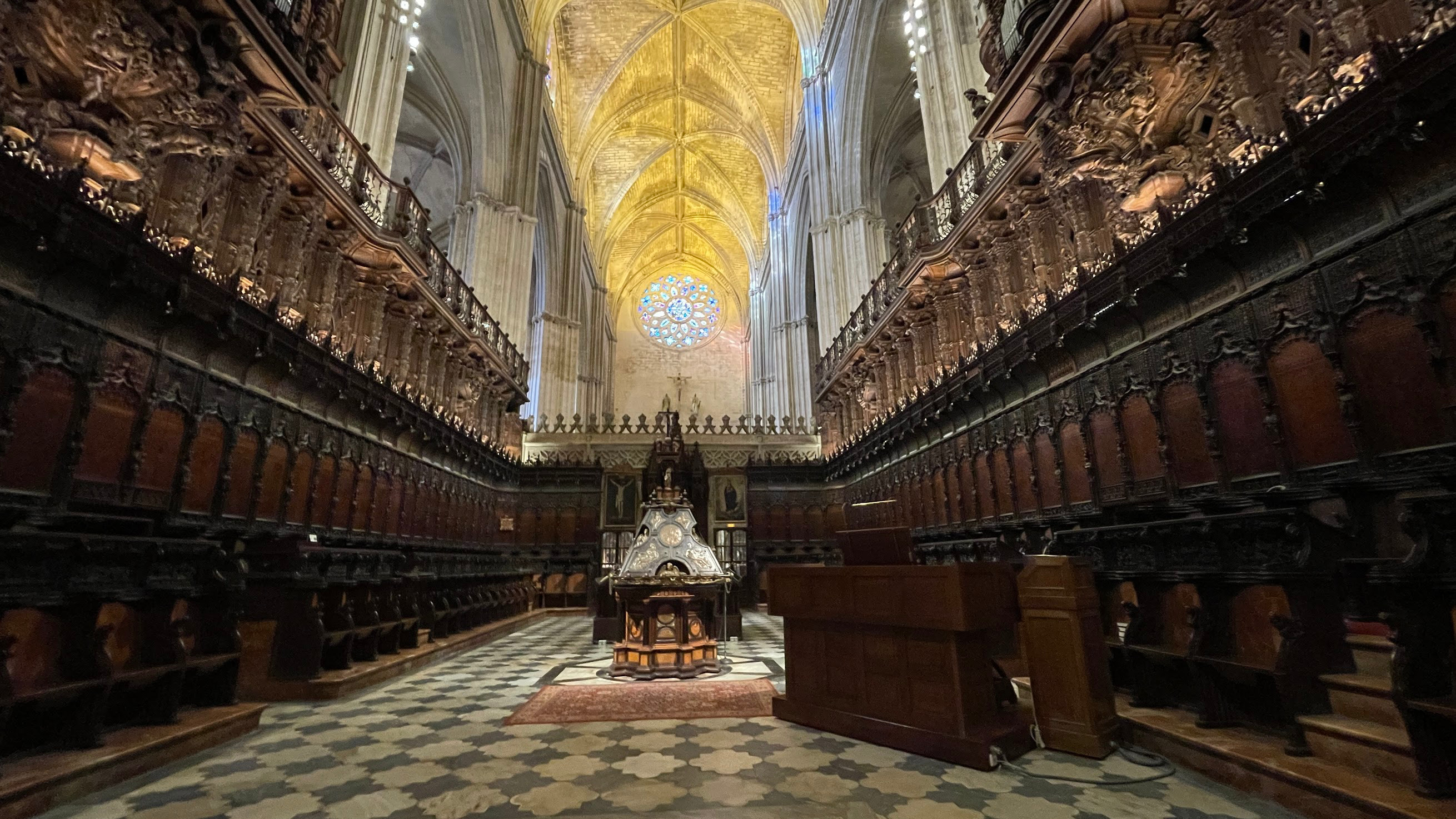 sevilla cathedral choir