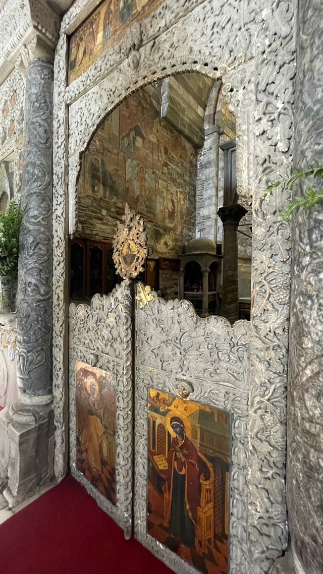 paros church ornate door