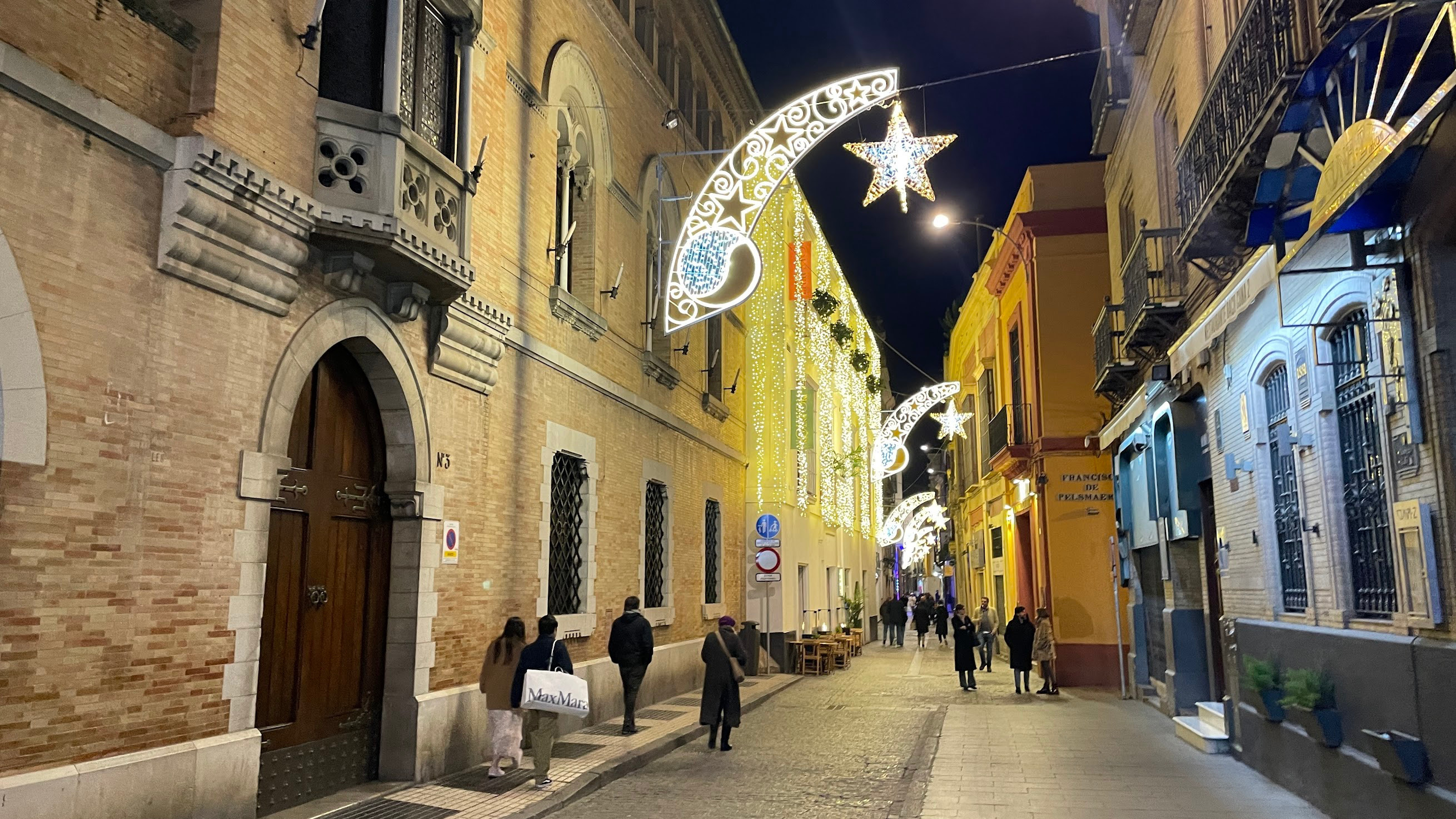 sevilla street deco1