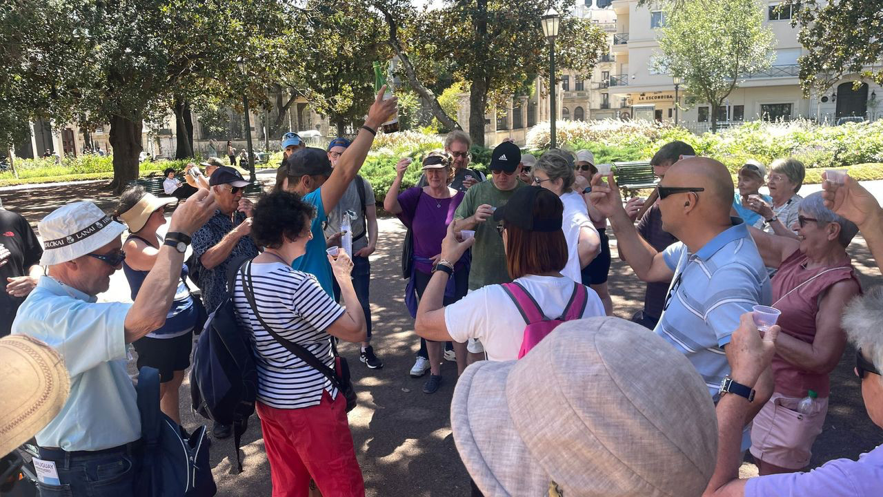 montevideo tour drink