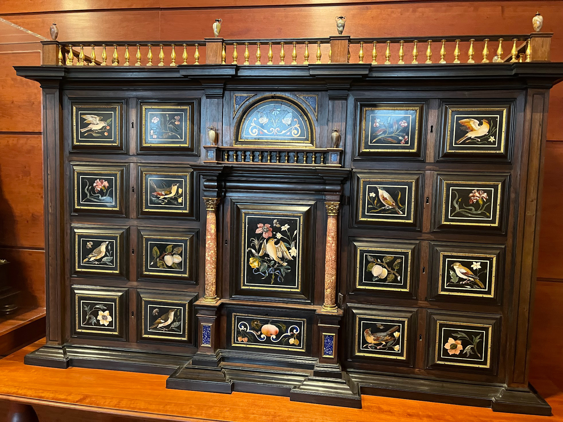 rock embeled chest