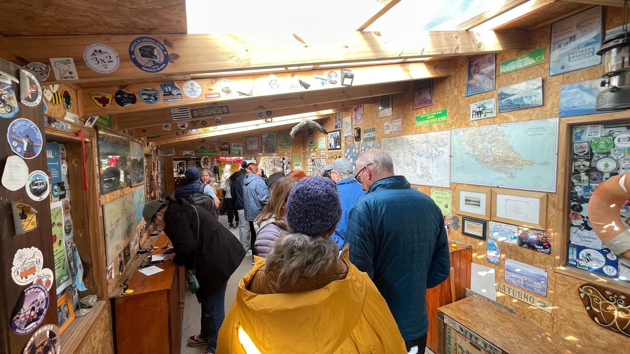 tierra fuego correo crowd