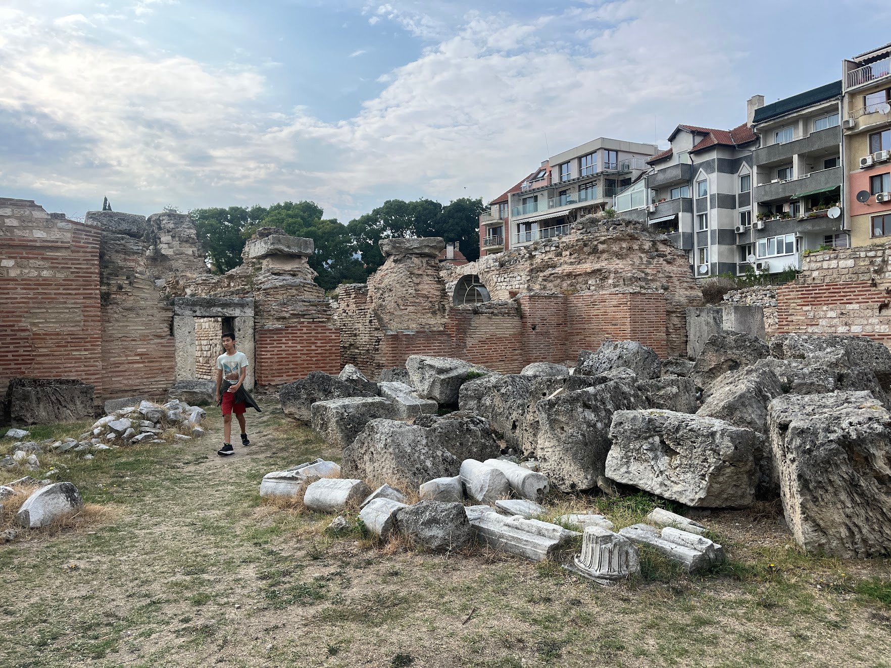 varna roman bath ruin
