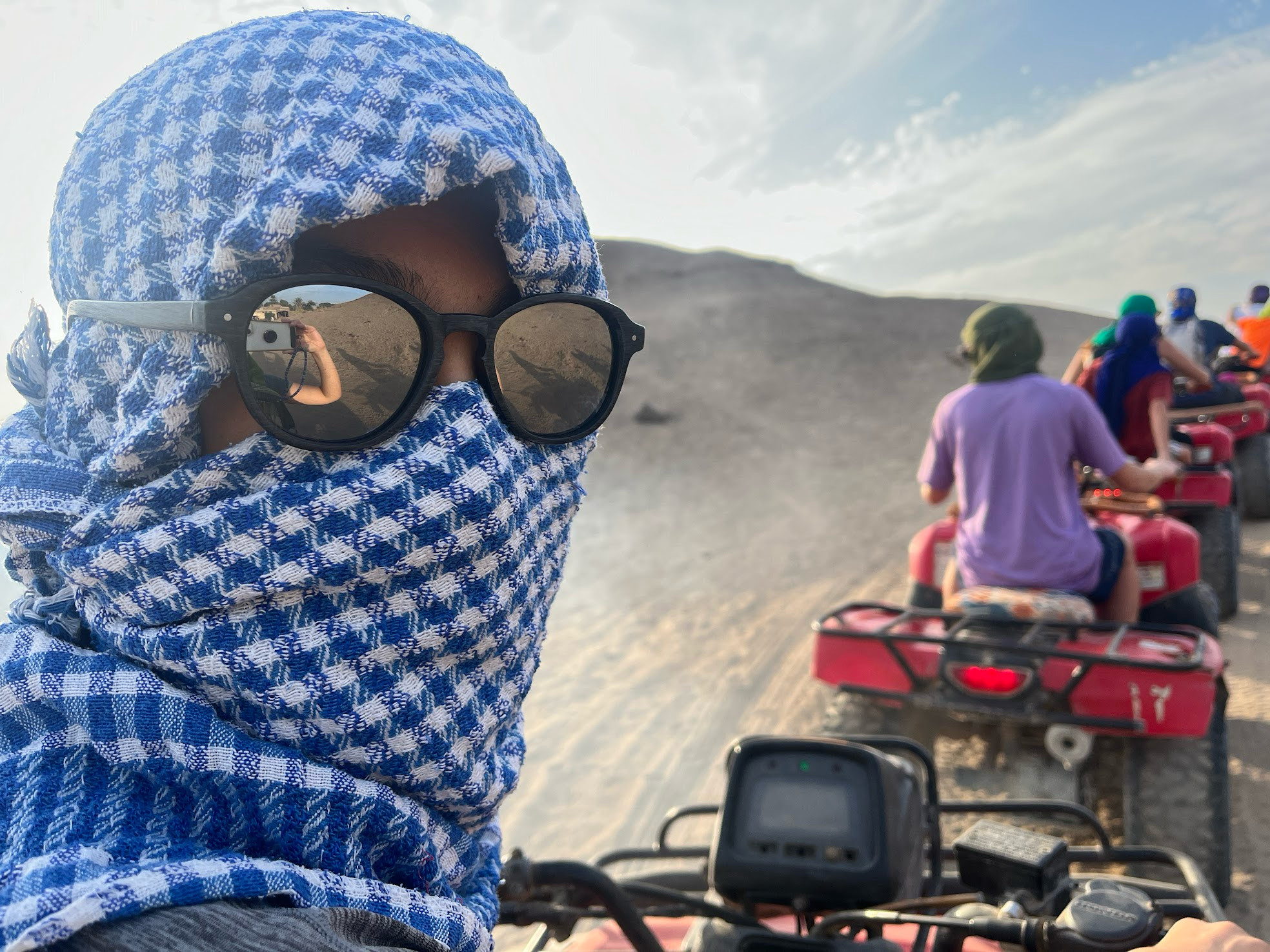 Luxor desert bike leo