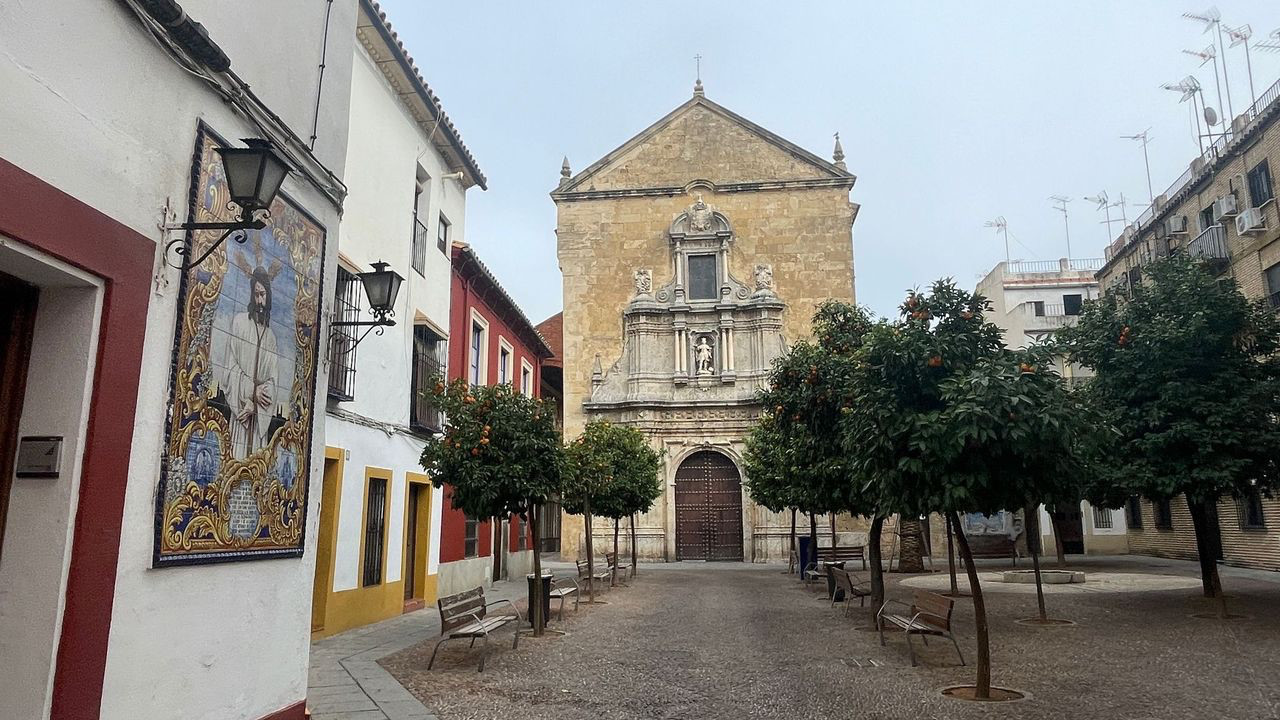 cordoba church and trees