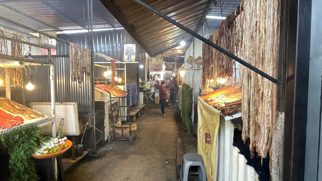oaxaca market smoke alley