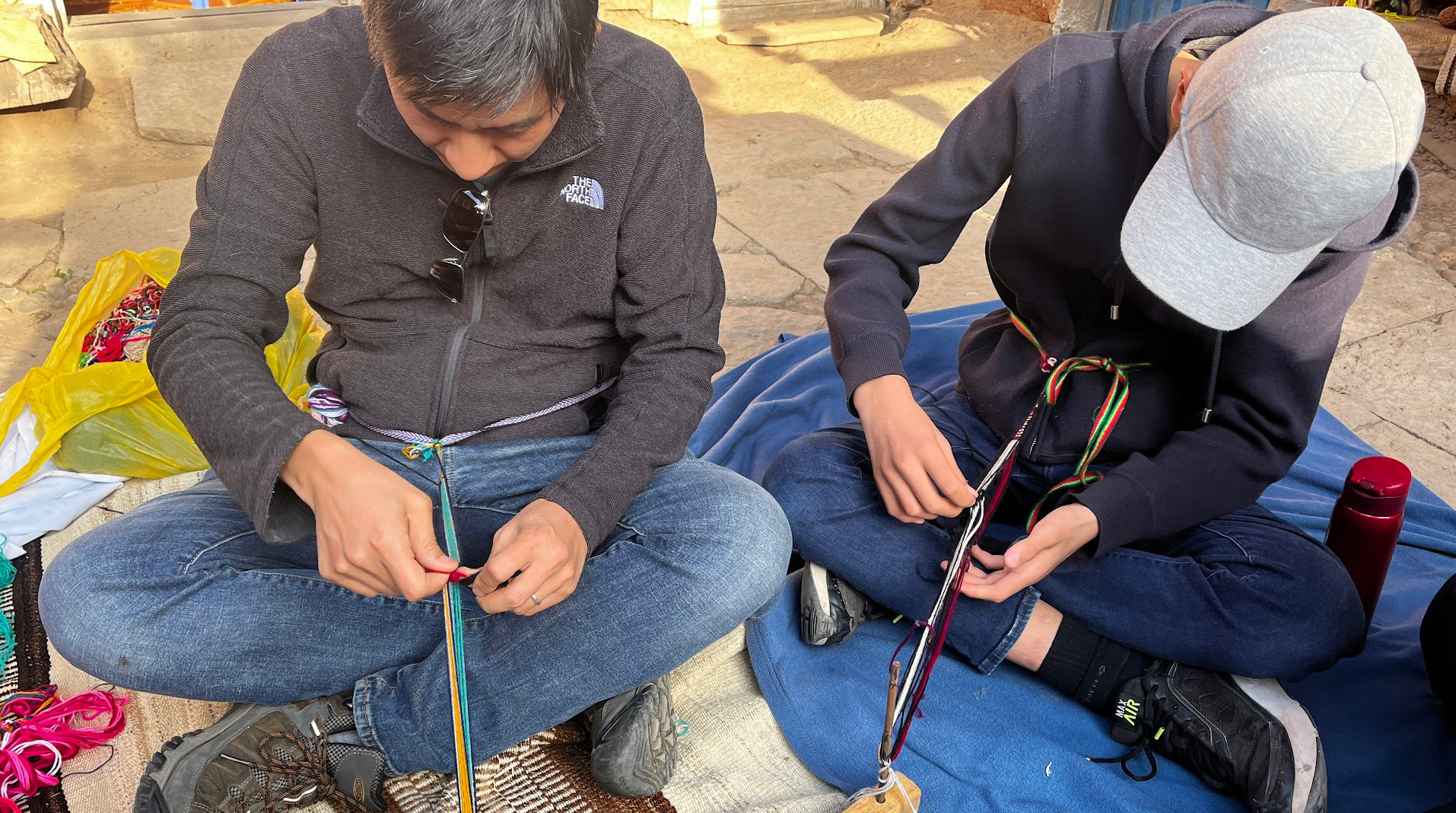 amantani weaving
