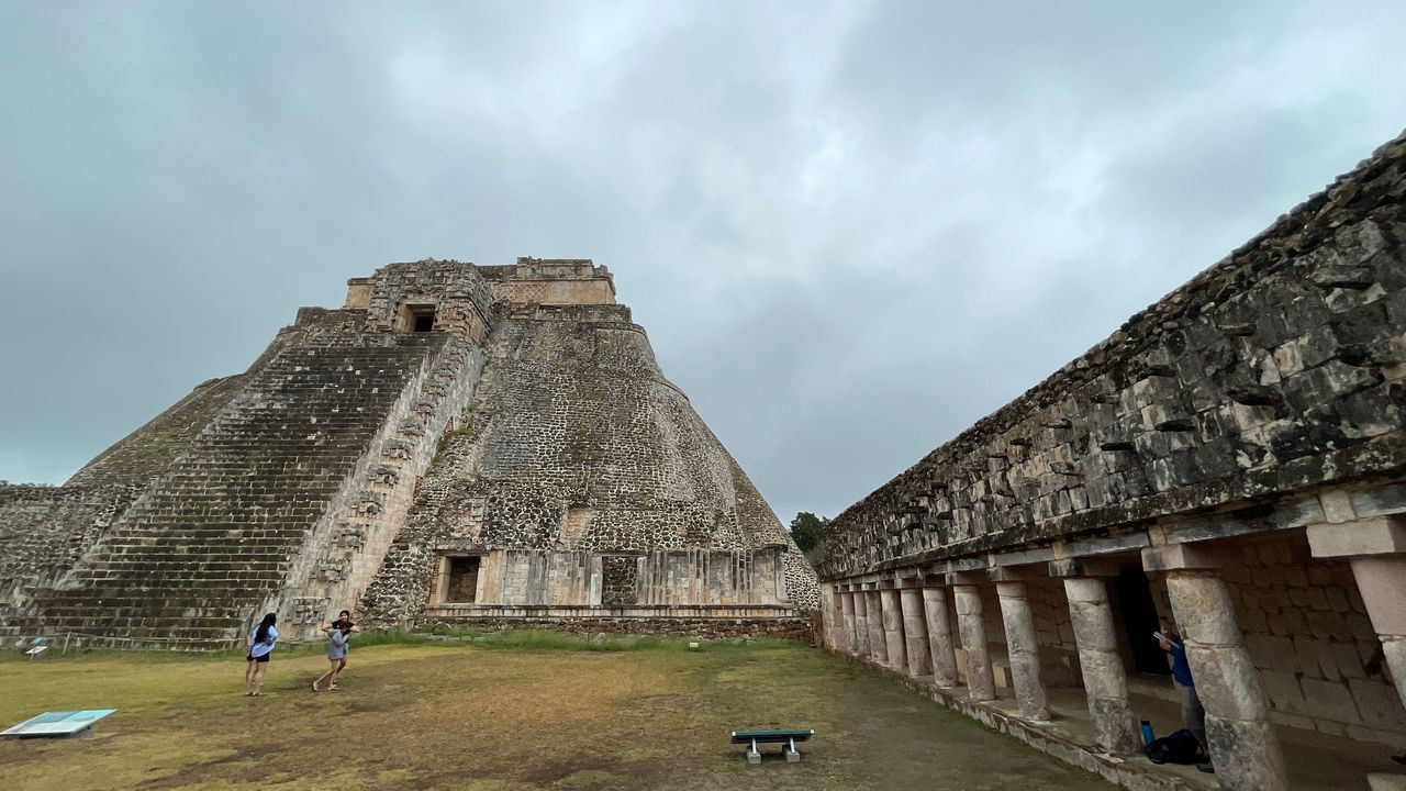 uxmal quadra and pyramid