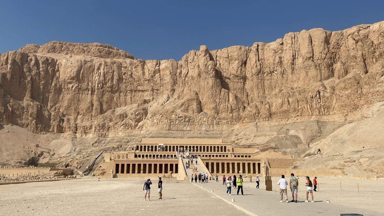 luxor queen tomb