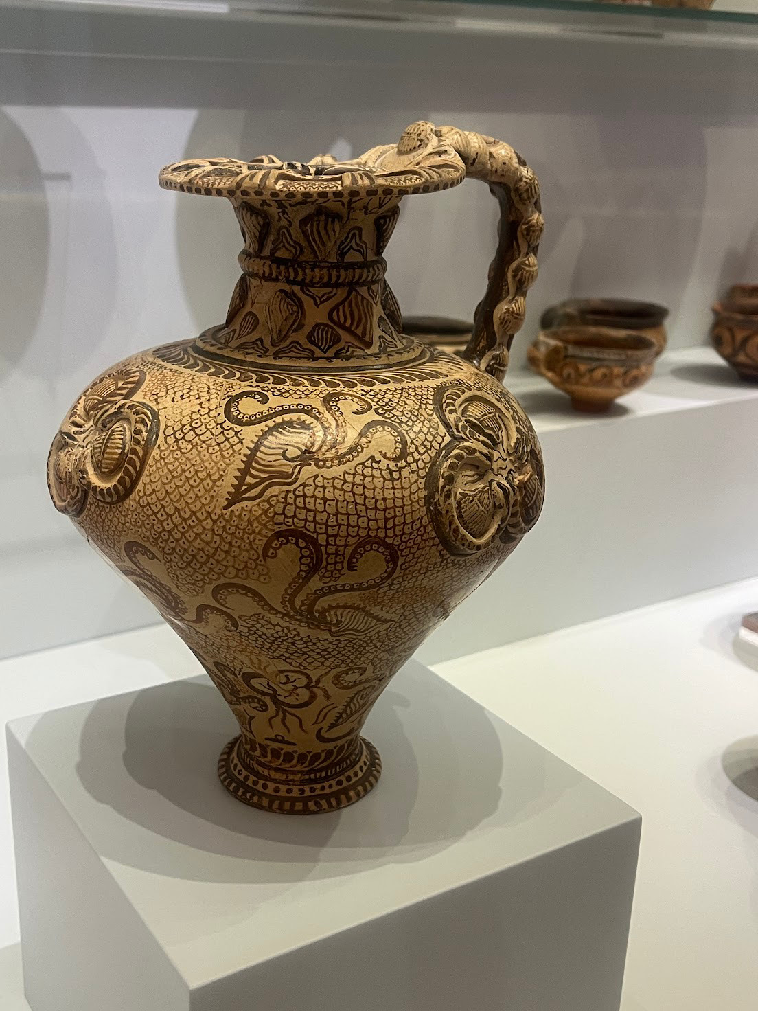 crete knossos vase