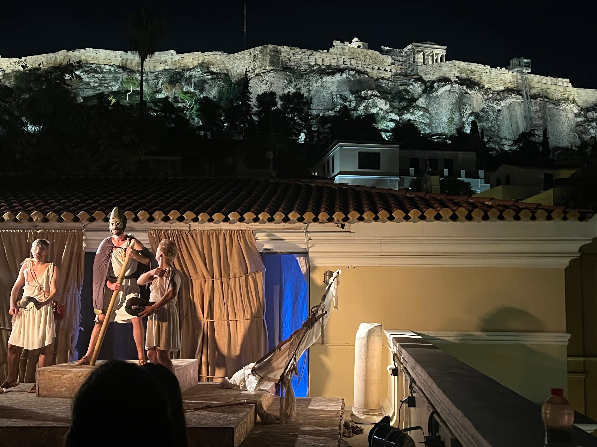athens show boat