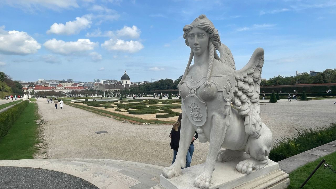 vienna belvedre statue