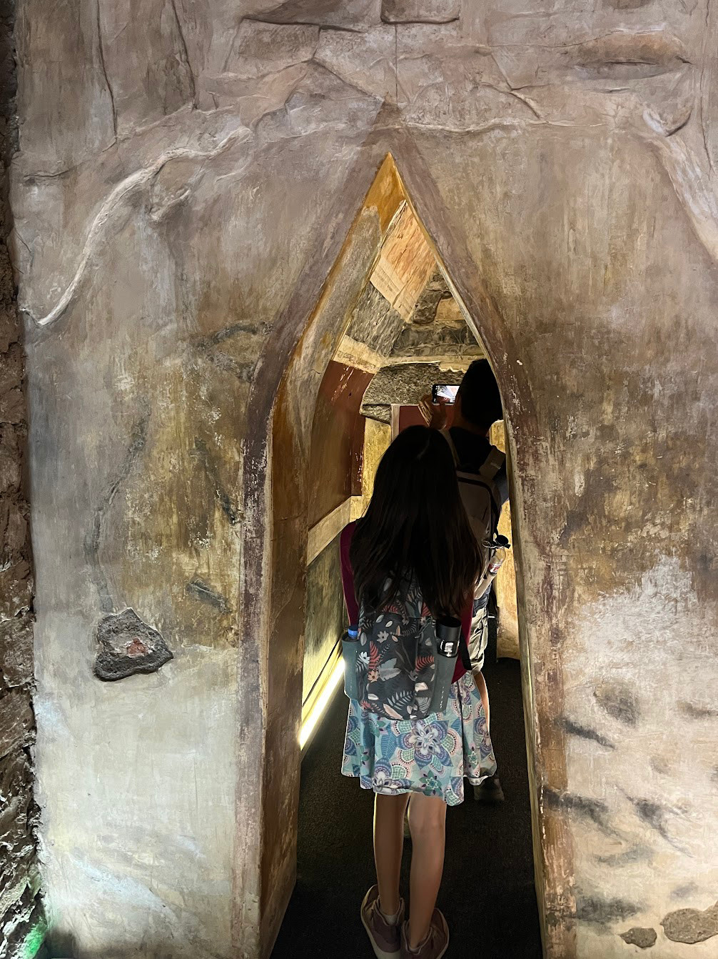 thracian king tomb door