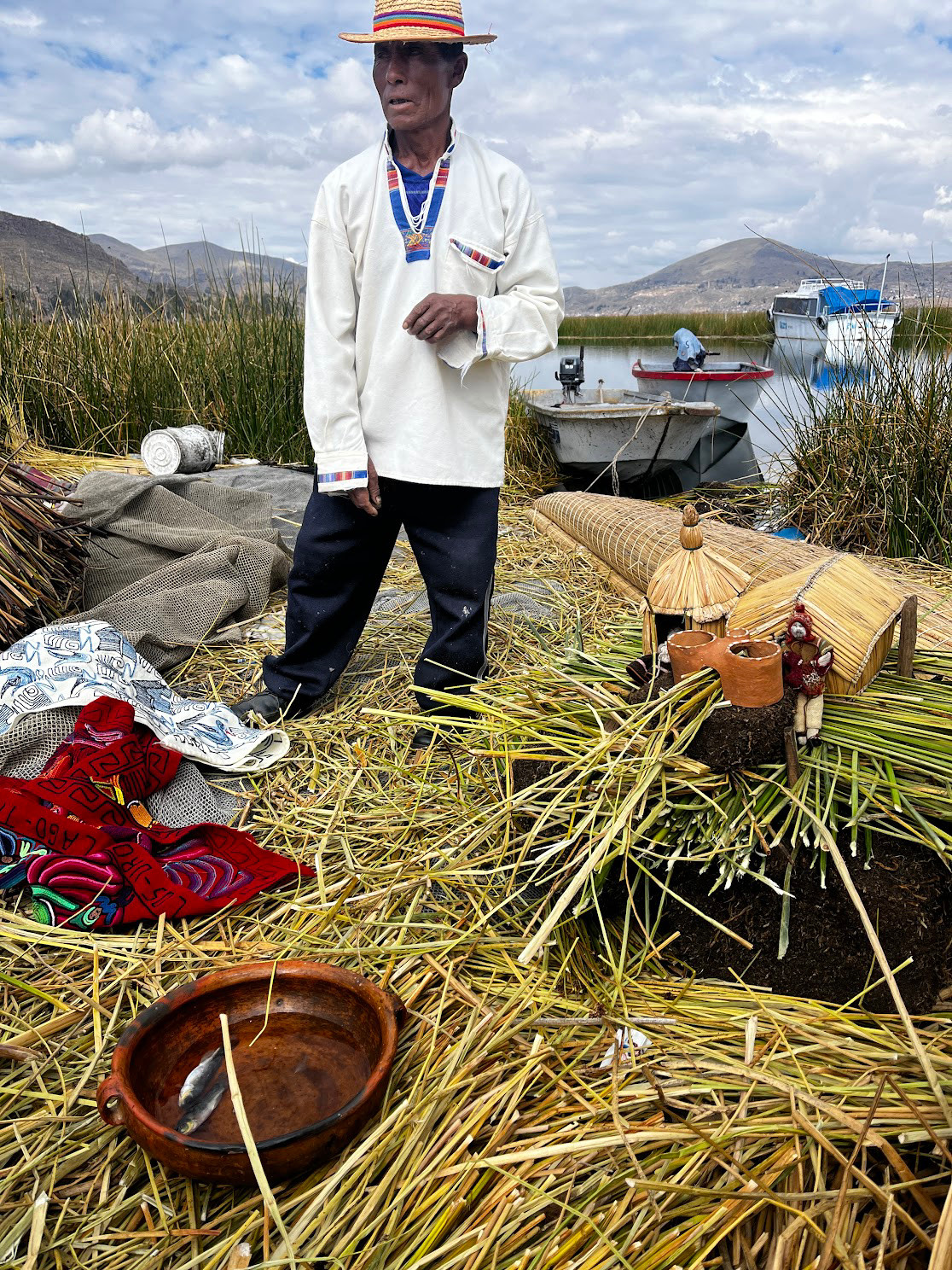 lake titikaka straw island president