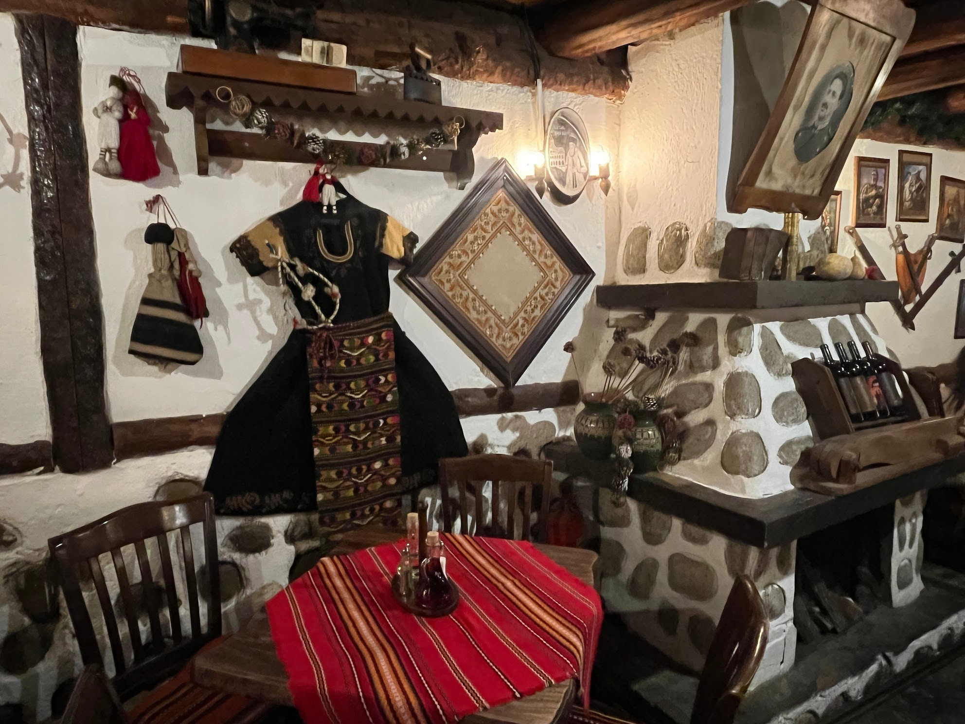 bansko restaurant deco