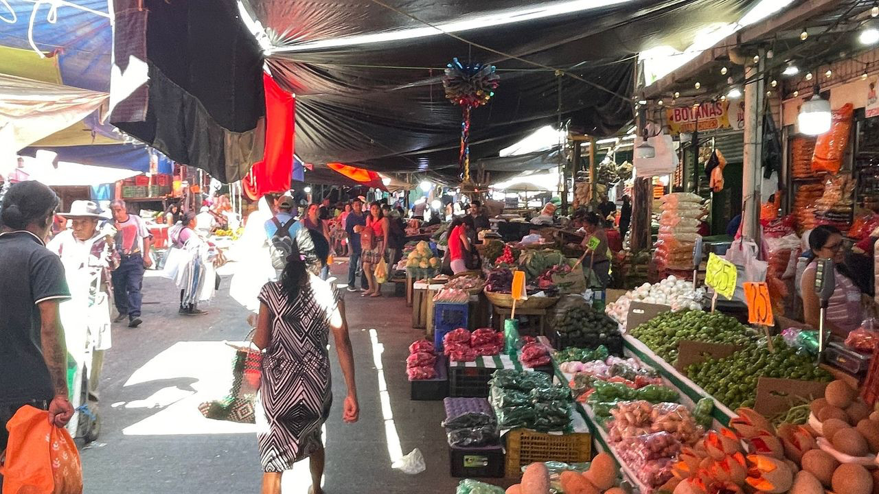 oaxaca market fresh produce