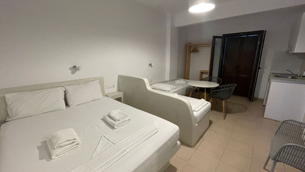 naxos hotel room