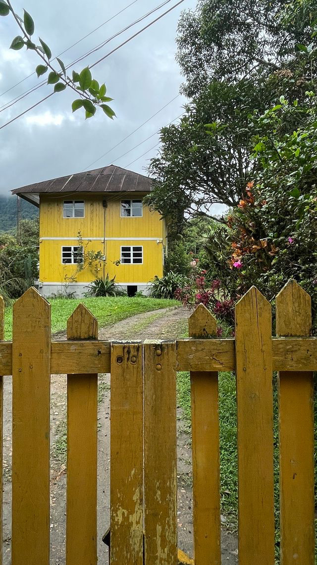 mindo farmhouse