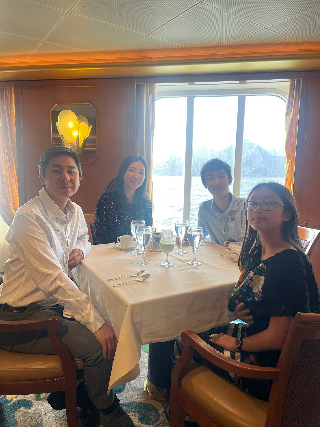 cruise formal night dinner