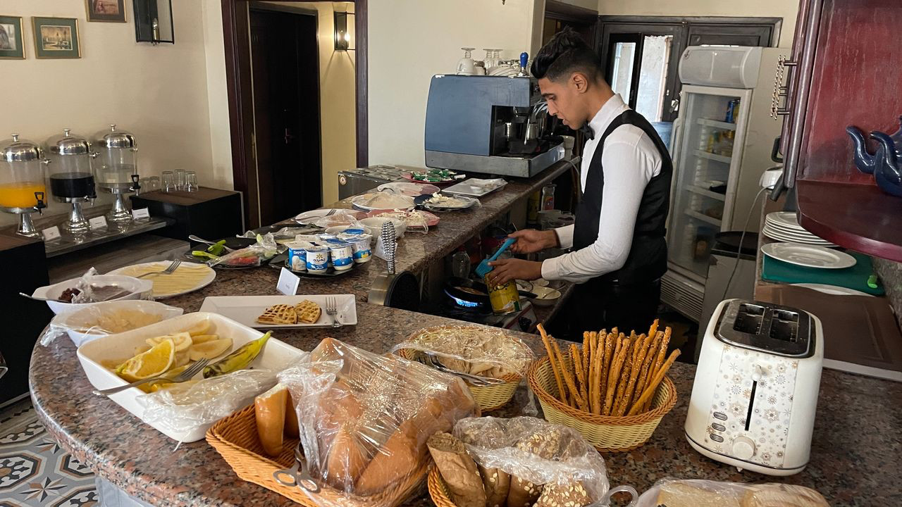 cairo hotel breakfast
